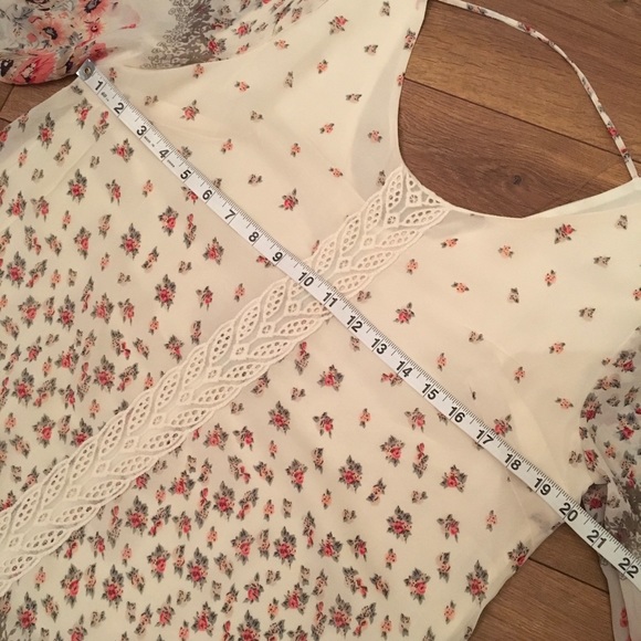 CHIFFON & LACE SWING DRESS   One left - Picture 6 of 8